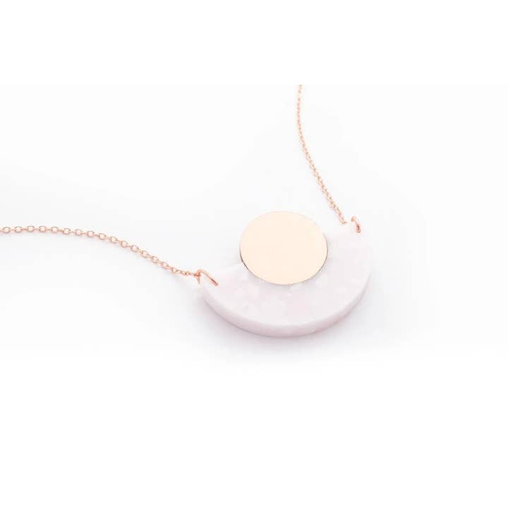Collier Corian Arc Cercle pour la vente par dconstruct