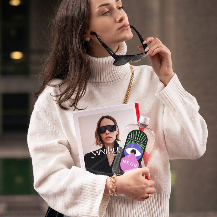 NEUE Water - Vente Eau plate - Caisse de 12 bouteilles (500 ml) Collection 22