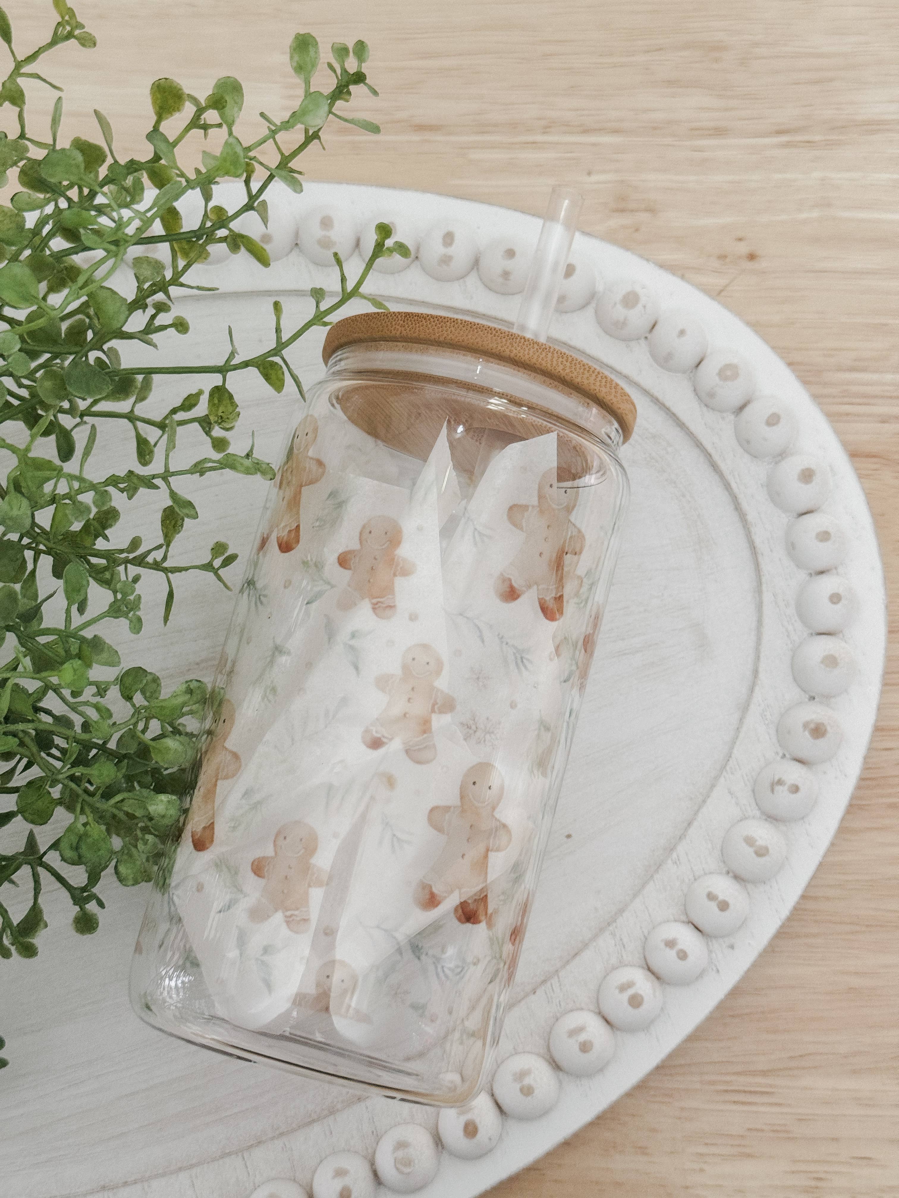 Onic Brands LLC - Wholesale Drinking Glass/Cup - Christmas Gingerbread 16oz Glass Cup with Bamboo Lid2