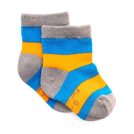 Bamboesok met blauwe en oranje strepen (naadloze neus) - Kinderen voor wholesale door Polly and Andy