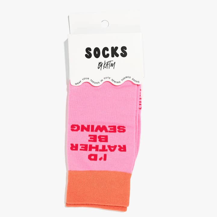 Preferiría estar cosiendo calcetines (Rosa/Naranja) | 1 Par para venta al por mayor de Kylie and The Machine