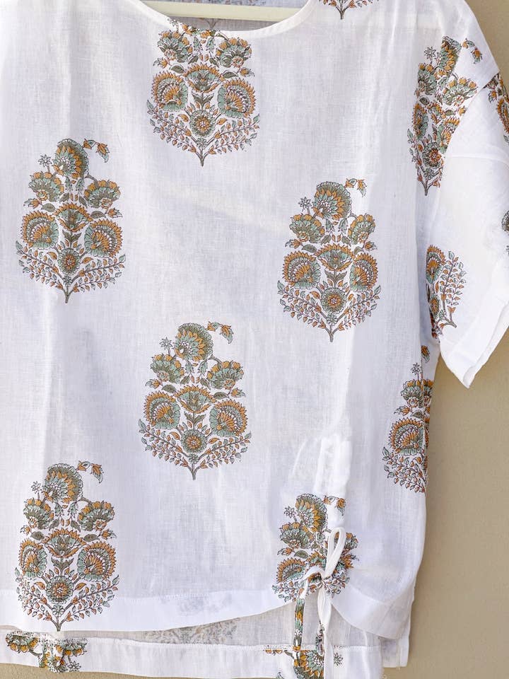 Camicetta in morbido cotone con laccio anteriore inferiore (senape) per la vendita all'ingrosso da parte di Brunch | My Dear