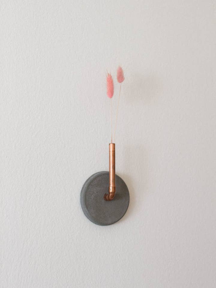 Hand Made Wall Plant Hanger - Gray for wholesale by Gemwelove