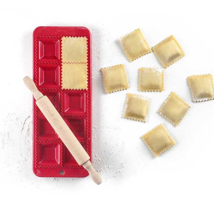 Ibili – wholesale Kitchen tool/gadget – IBILI - Square ravioli mold with roller