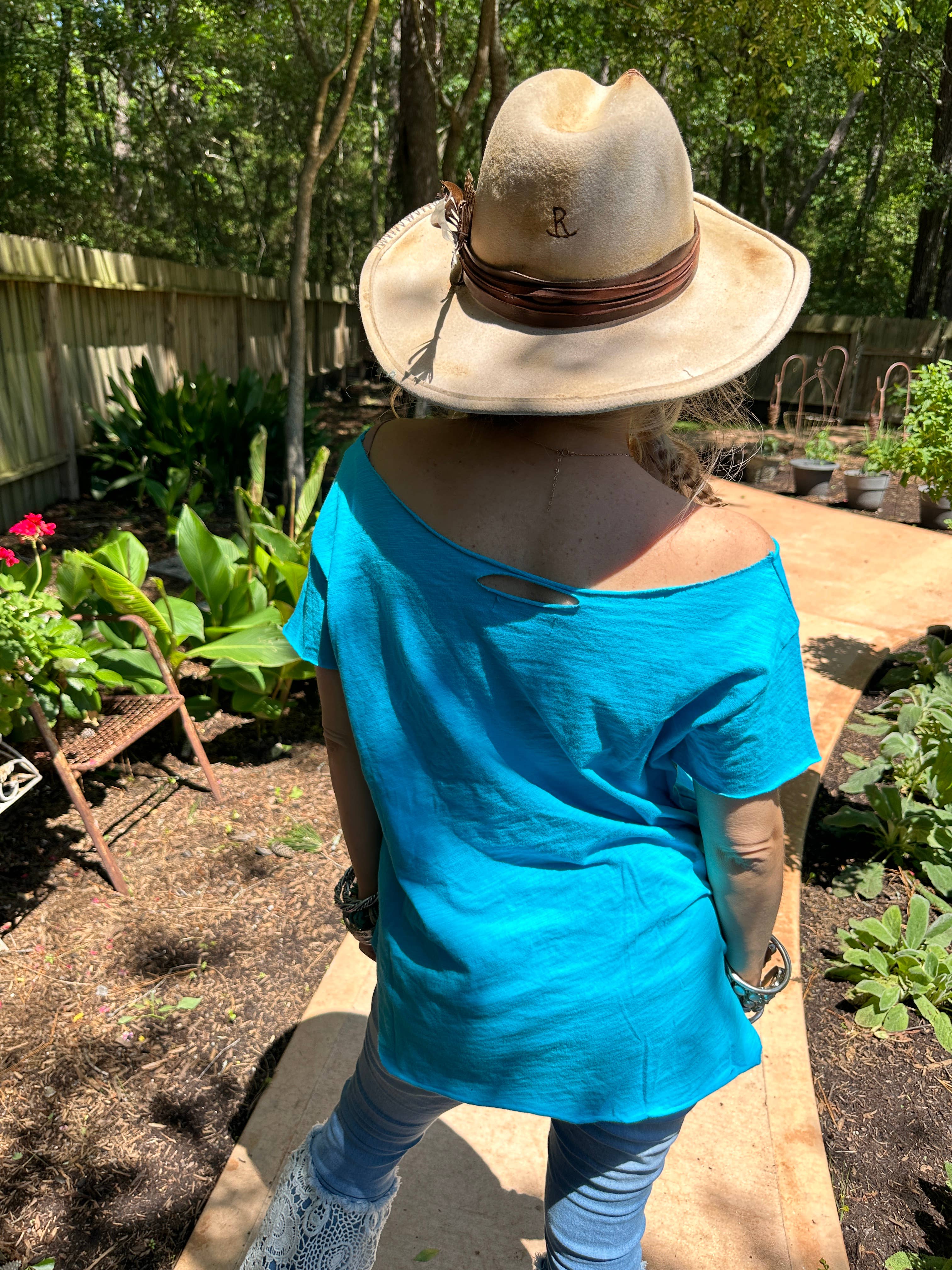 A Rare Bird Shop - Wholesale T-Shirt - Women's - Electric Blue Rip Tattered Shirt3