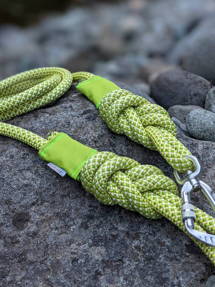 Big Dawg™ Climbing Rope Dog Leash | Case of 6 for wholesale by Puppernut