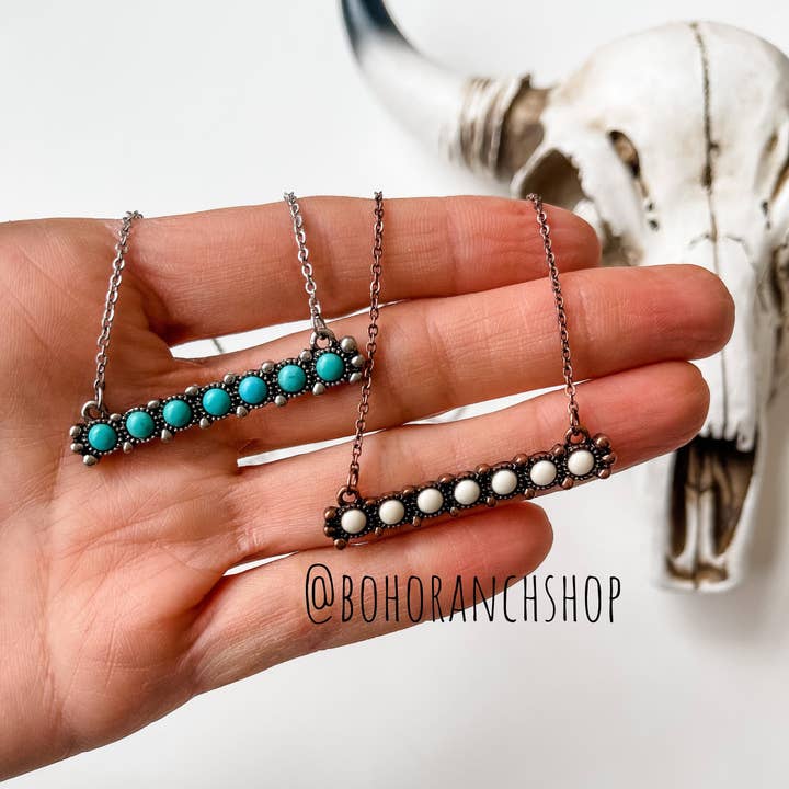 Boho Ranch Shop - Vente Colliers à pendentif - Collier Western en forme de barre perlée0