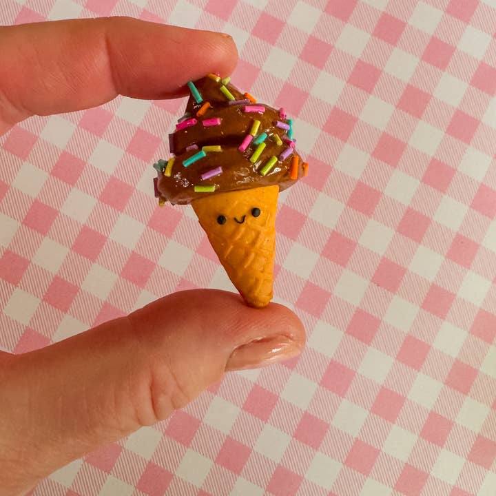 Larry’s Waffle Shop - Wholesale Ornament - Izzie | Ice Cream Cone Ornament1