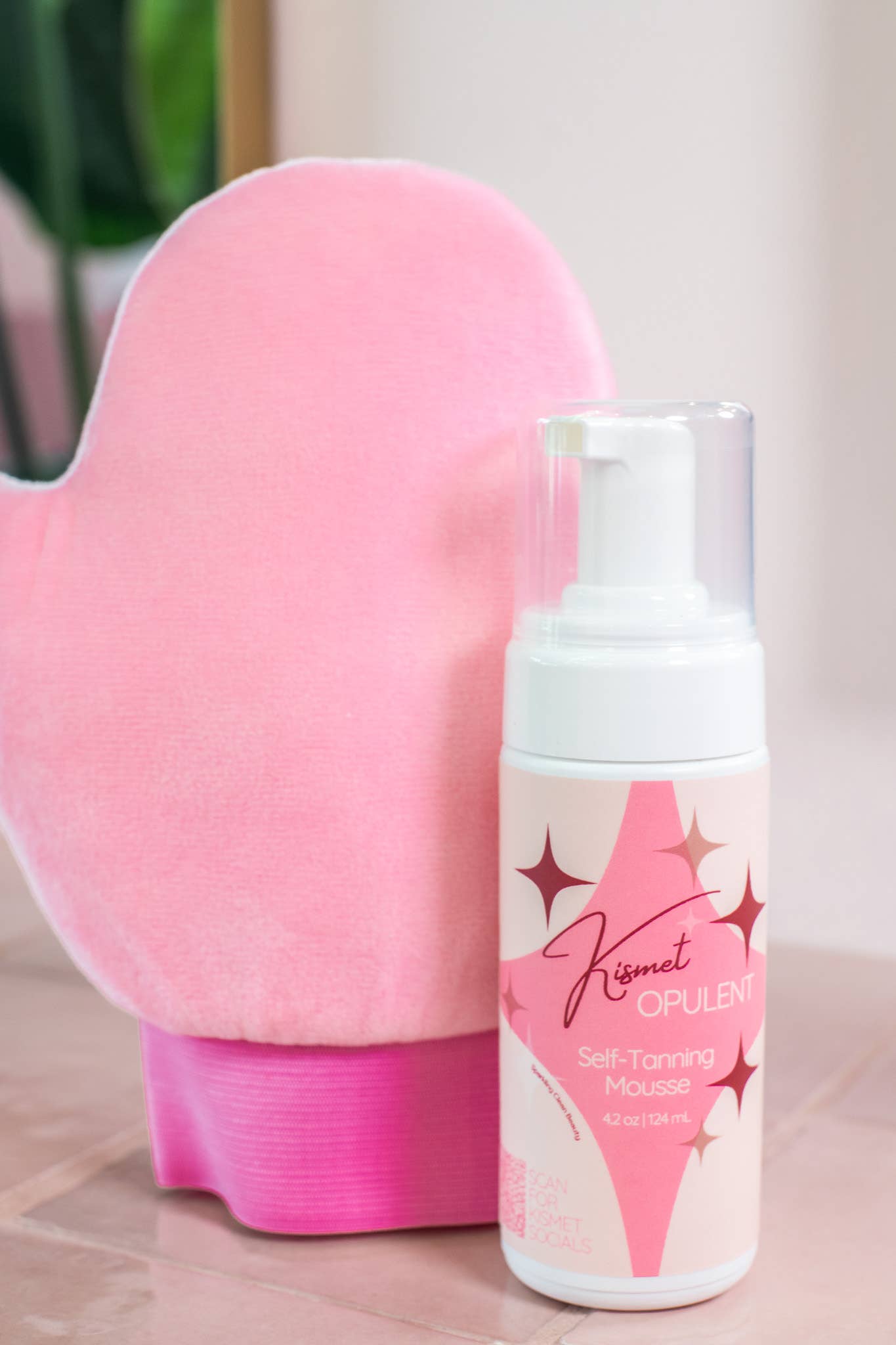 Kismet Cosmetics - Wholesale Self-Tanner - Opulent Self-Tanning Mitts