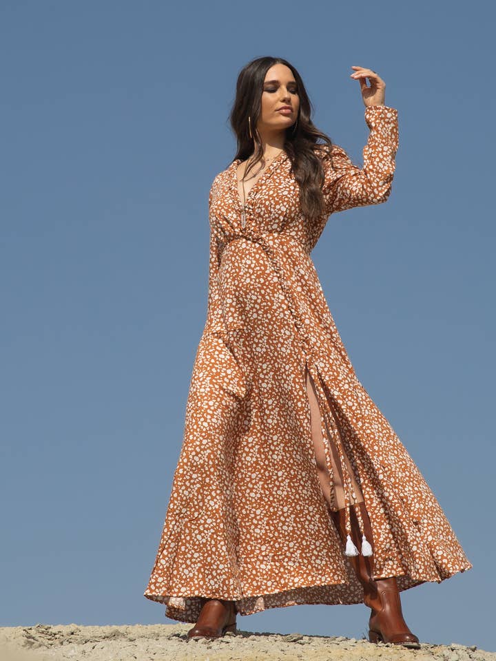 Abito Aisha Lungo Visc. Senape per la vendita all'ingrosso da parte di Nu uniq