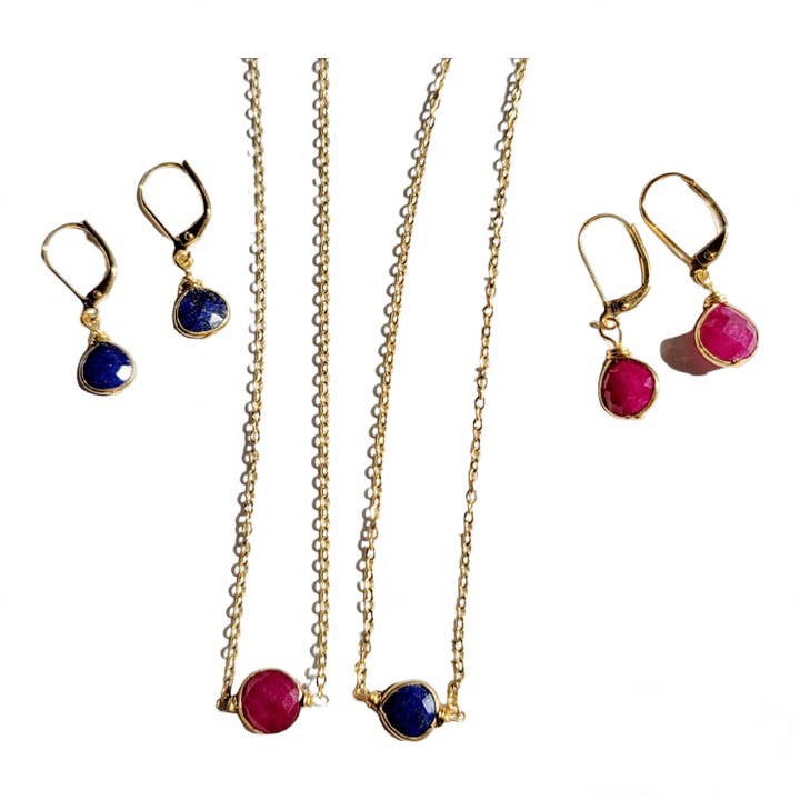 Bijoux en rubis et lapis - Coffret cadeau pour la vente par MINU Jewels