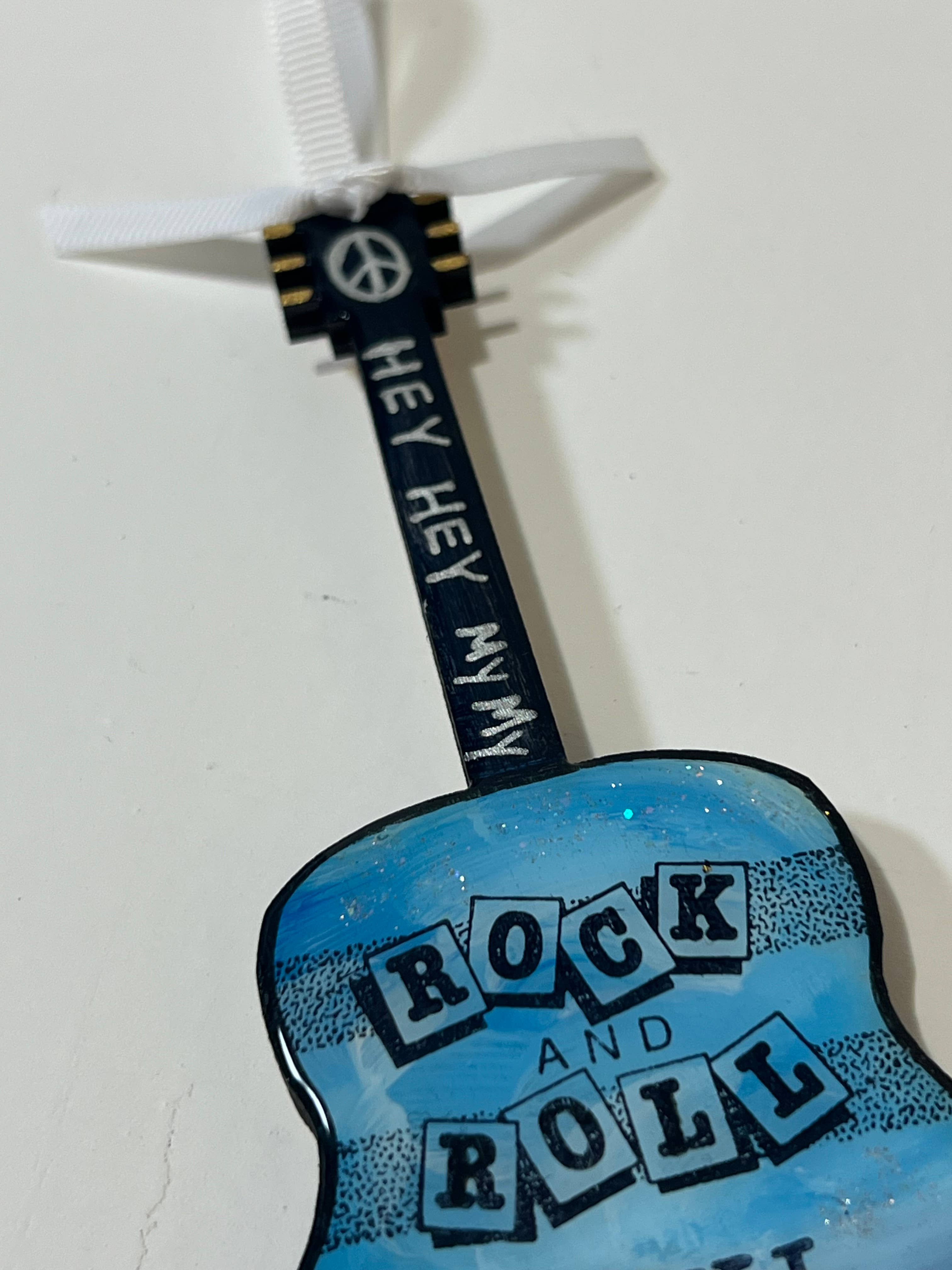 Clever Clogs Art - Wholesale Ornament - Rock and Roll Will Never Die, Neil Young, ornament 1