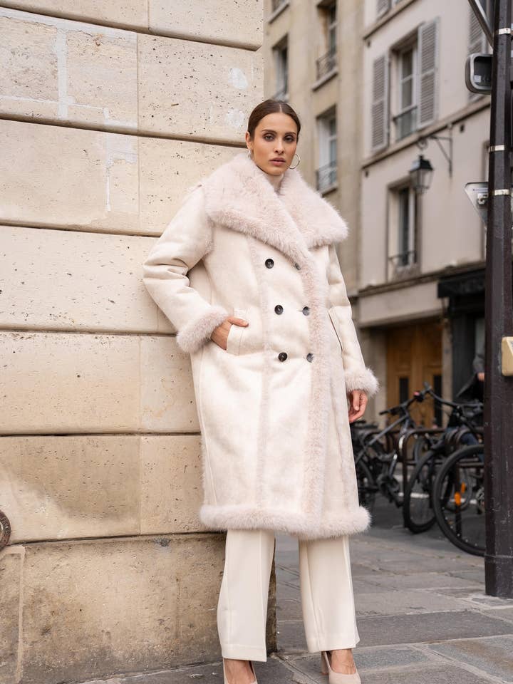 Attentif Paris - Wholesale Fur/Faux Fur Coat - Women's - Synthetic leather and synthetic fur long coat