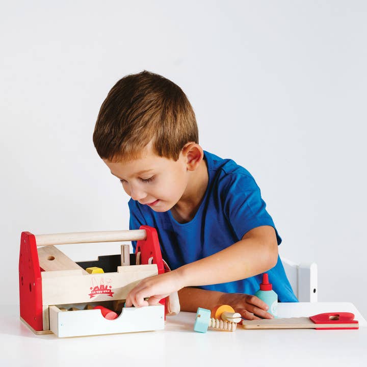 Le Toy Van – Großhandel Spielzeugset – Kinder – Werkzeugkasten TV476 / Tool Box & Wooden Tools16