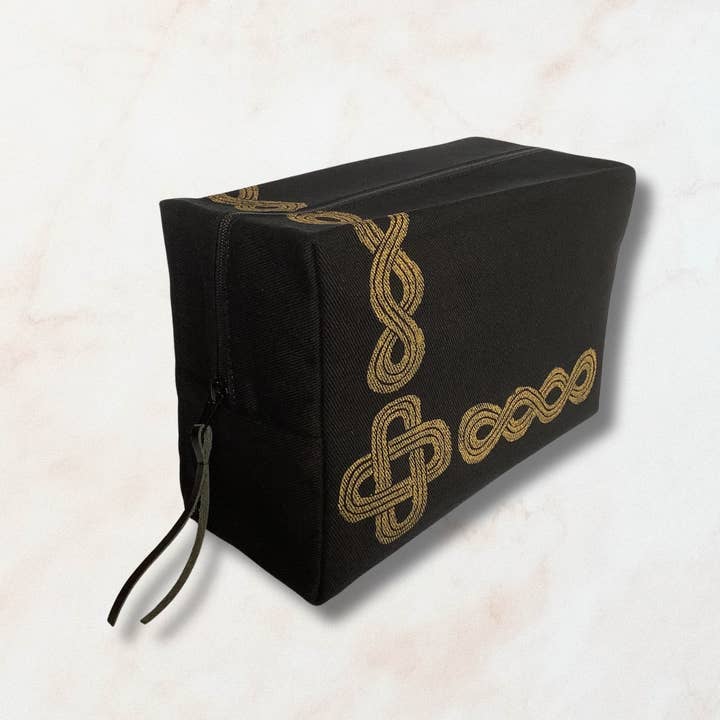 Herrnecessär i canvas med läderhandtag för wholesale av Raina Atelier