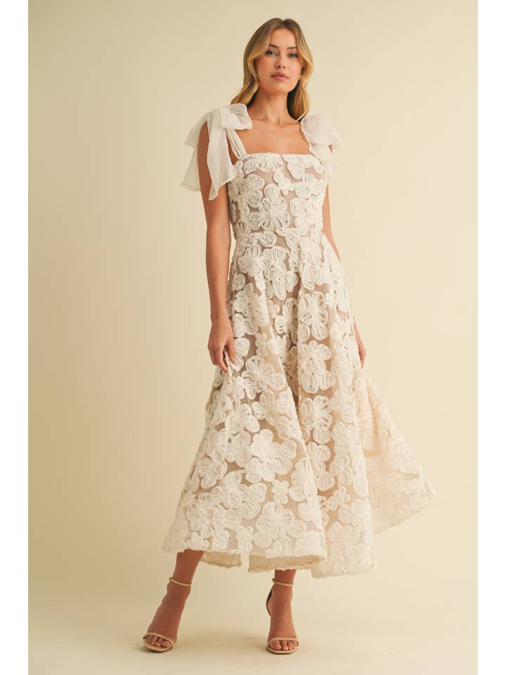 Klesis - Wholesale Dress - Women's - ID8989 3D TEXTURED LACE STRUCTURED A-LINE MIDI DRESS