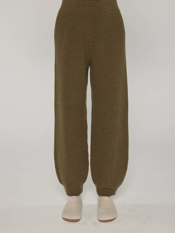 Cashmere wool blend sweater pants for wholesale by amente