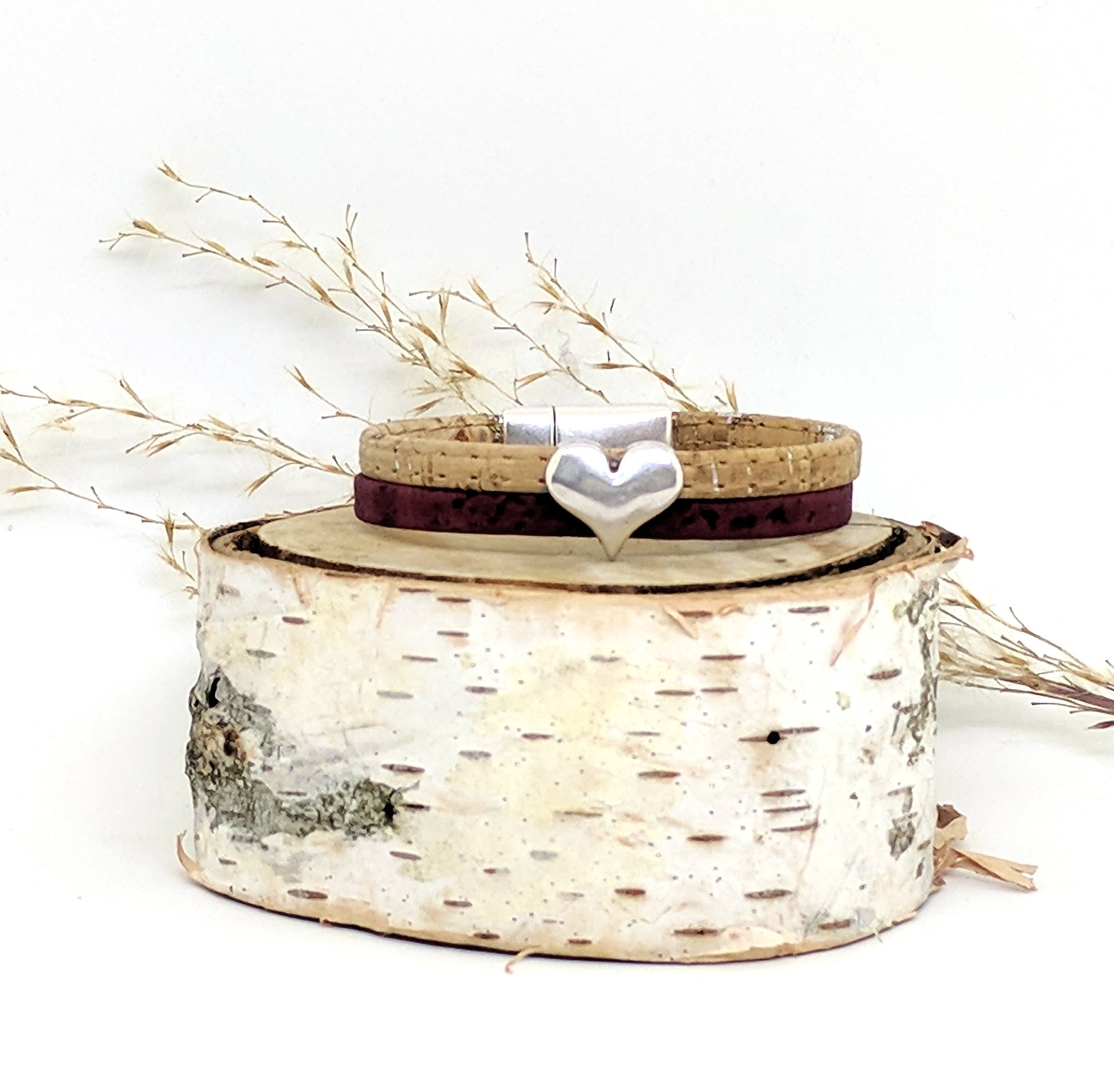 Elisabetta Studio - Wholesale Bangle Bracelet - Hammered Heart - Classic Cork Bracelet4