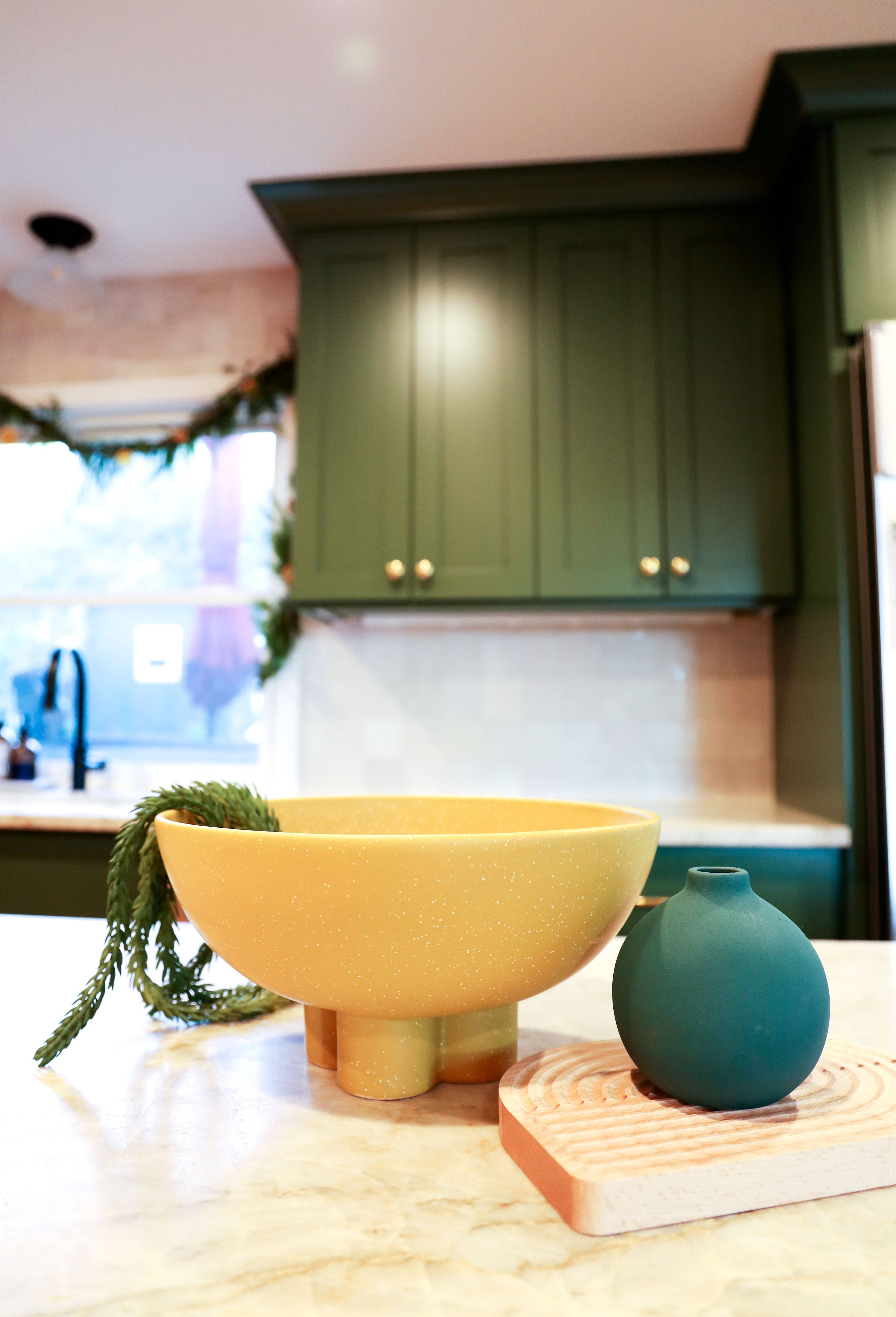 MARMEDA - Wholesale Decorative Plate/Dish/Bowl - Large Yellow Speckled Compote Bowl- Midcentury Modern2