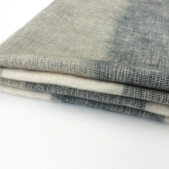 WeeSkins Holland - Wholesale Scarf - Women's - Pure Nepal Shawls & Wraps13