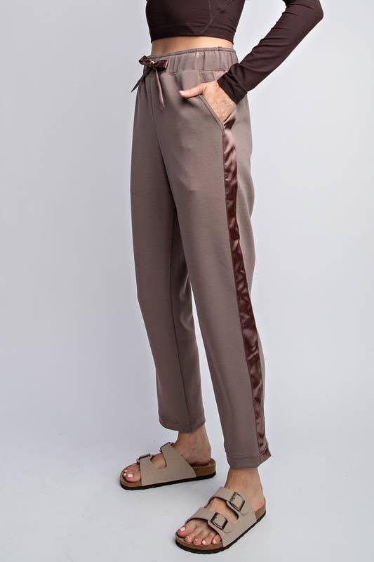 Sunday Morning - Wholesale Lounge Sweatpants/Joggers - Women's - P146237 Straight Leg Jogger with Side Satin Detail5