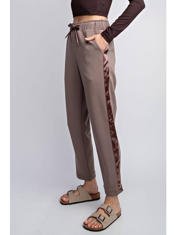 Sunday Morning - Wholesale Lounge Sweatpants/Joggers - Women's - P146237 Straight Leg Jogger with Side Satin Detail5