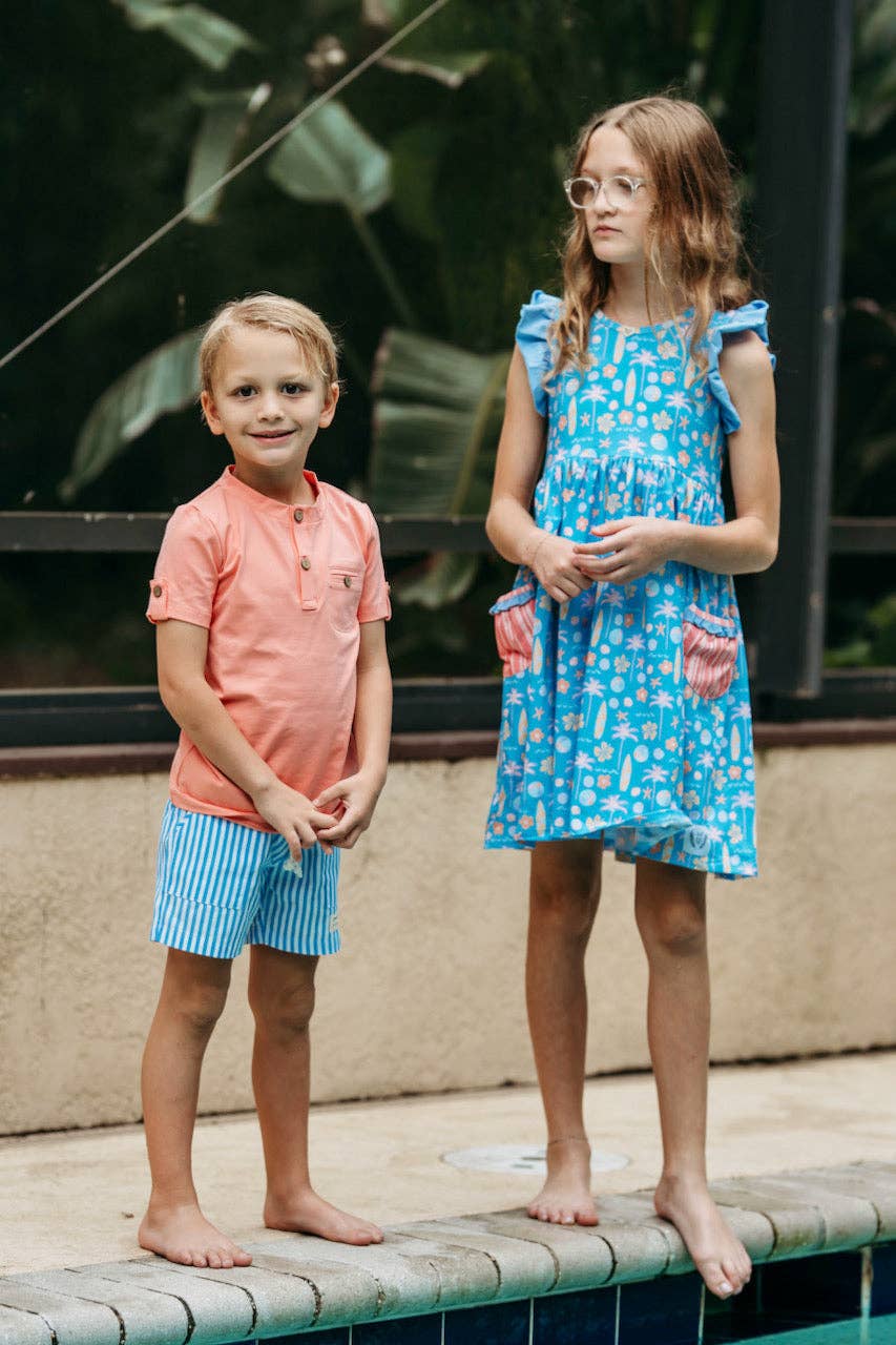 Sawyer & Finn Clothing - Wholesale T-shirt - Kinderen - Jongens Zalm Korte Mouw Tab T-shirt, Knopen, Zacht, Zakje1