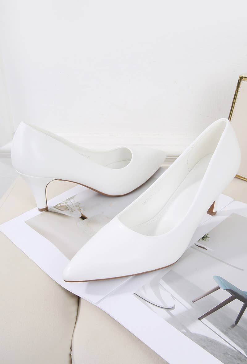 BELLICY / Cink-me - Wholesale Low Heels - Women's - DMP987-1, Pointed toe pumps with medium heel in faux leather5