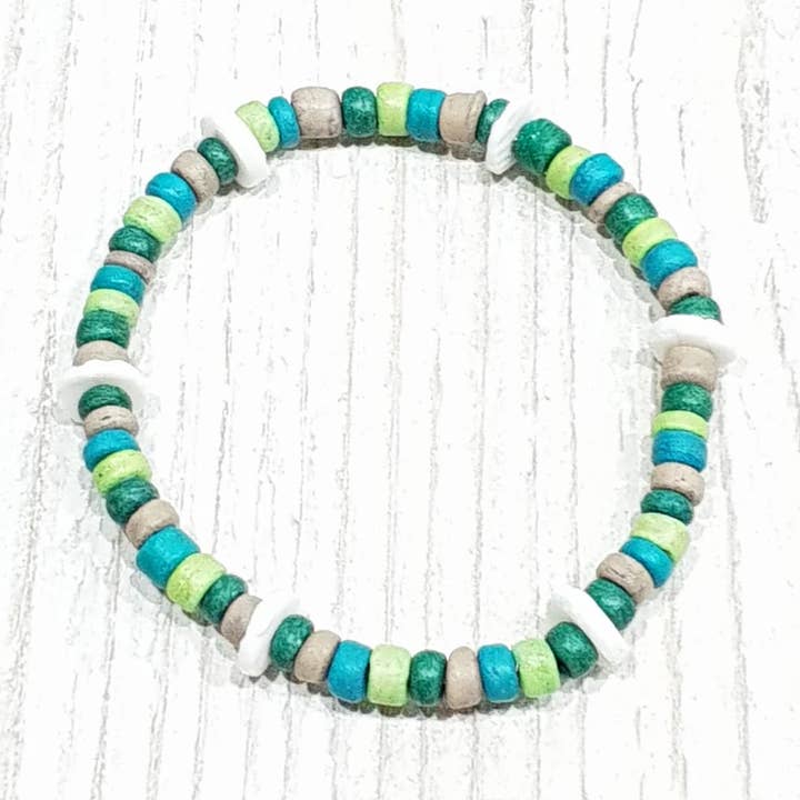 Shell bracelet with wooden beads BG-2127 for wholesale by Gloria-Maris