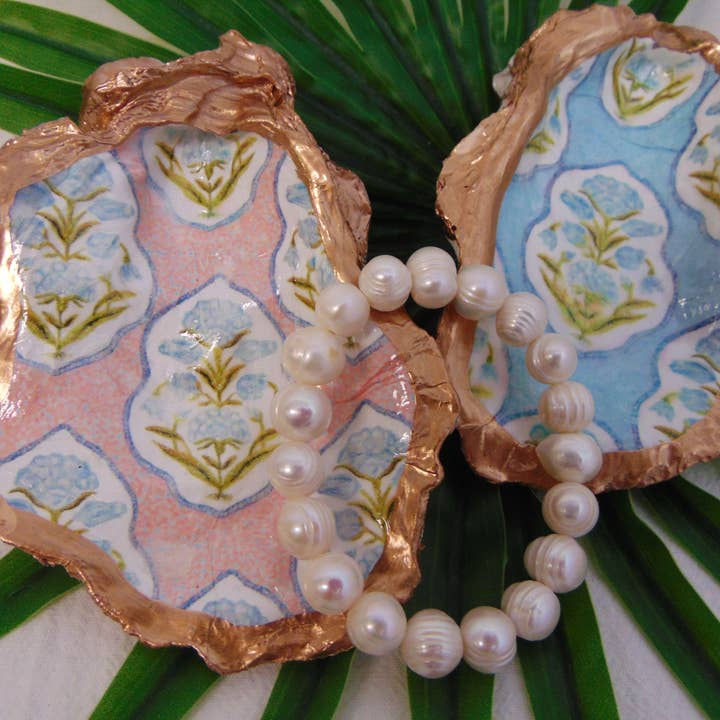 Lowcountry Linens - Wholesale Sieradenschaaltje - Designer Oyster Shell sieradenkom Blue Folly Poppy1