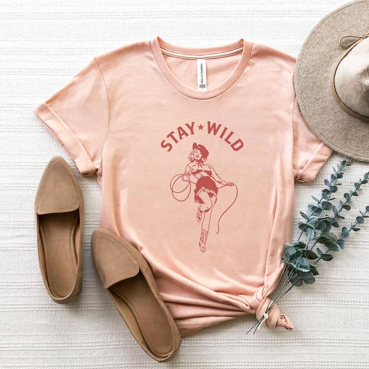 Western Skjorte - Cowgirl Shirt - Stay Wild Shirt - Land for engroshandel hos Humm & Willow