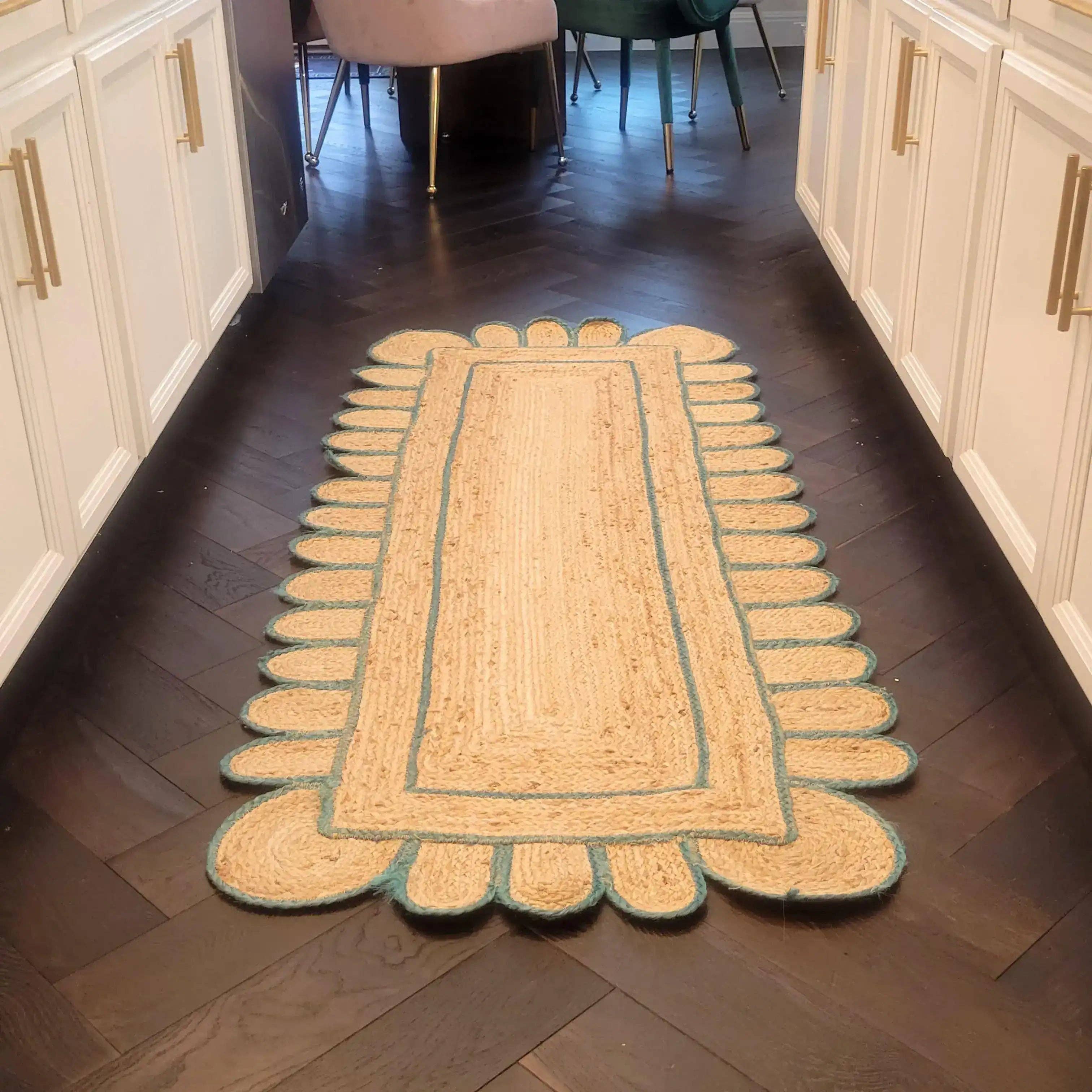 Maia Homes - Vente Tapis - Tapis artisanal vert en jute à bord scallopé2