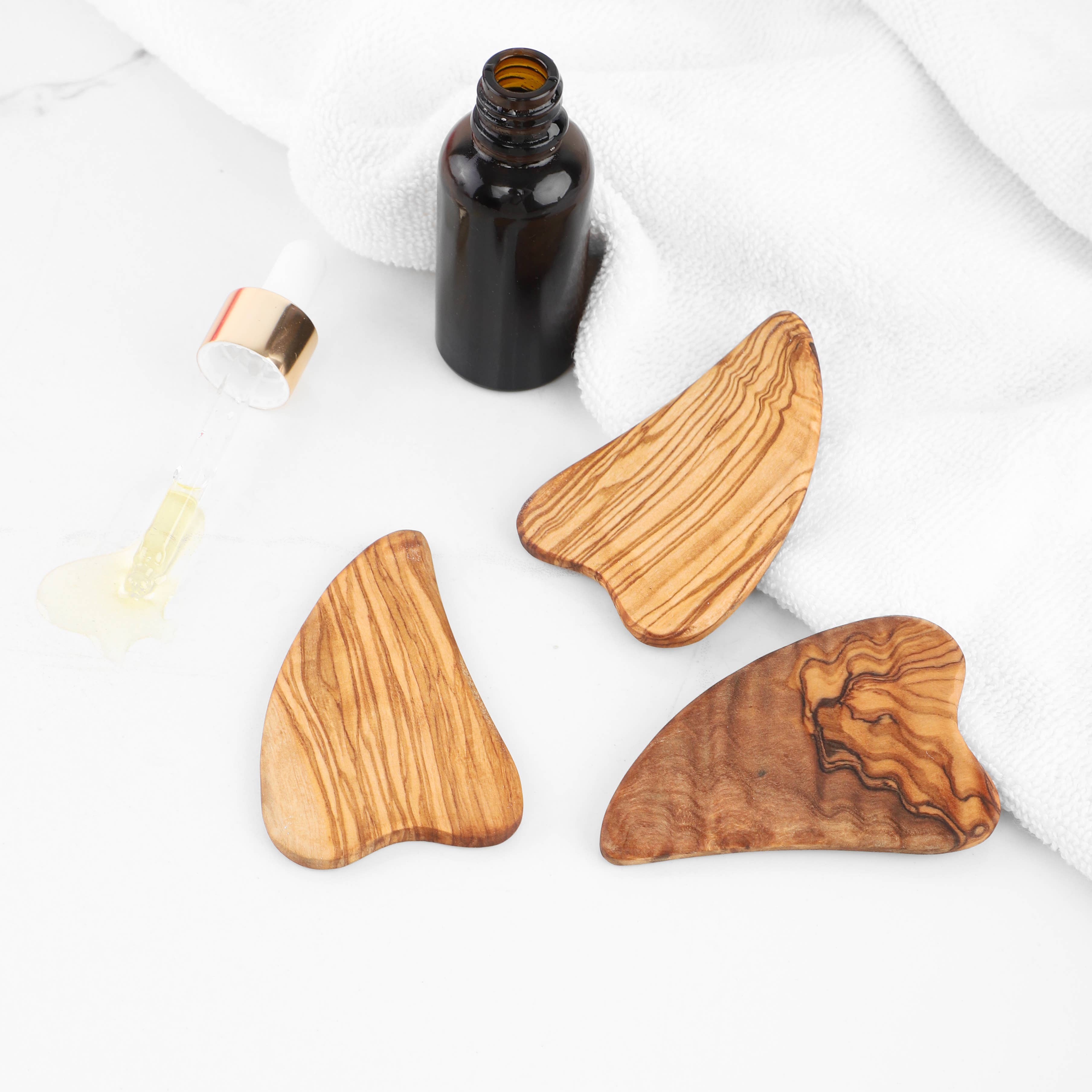 Krafts GmbH Olive Wood - Wholesale Gua Sha Tool - Gua Sha Set aus Olivenholz – Herzform, 3-teilig1