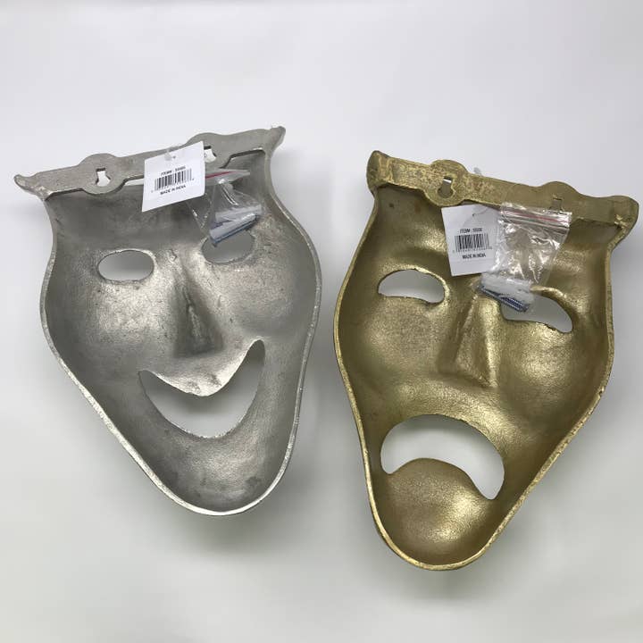 Wilco Home – wholesale Wall Accent – Comedy/Tragedy Face Mask Wall Decor2