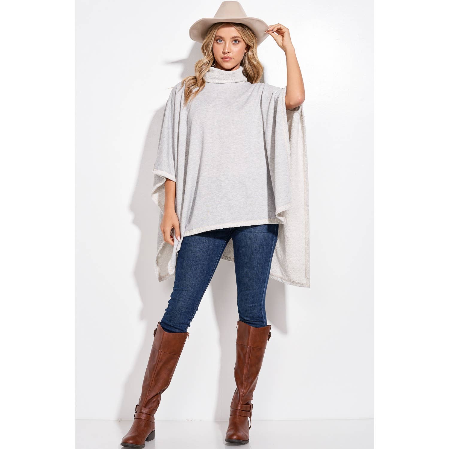 Phil Love – Großhandel Poncho – Damen – Solider Poncho mit Rollkragen1