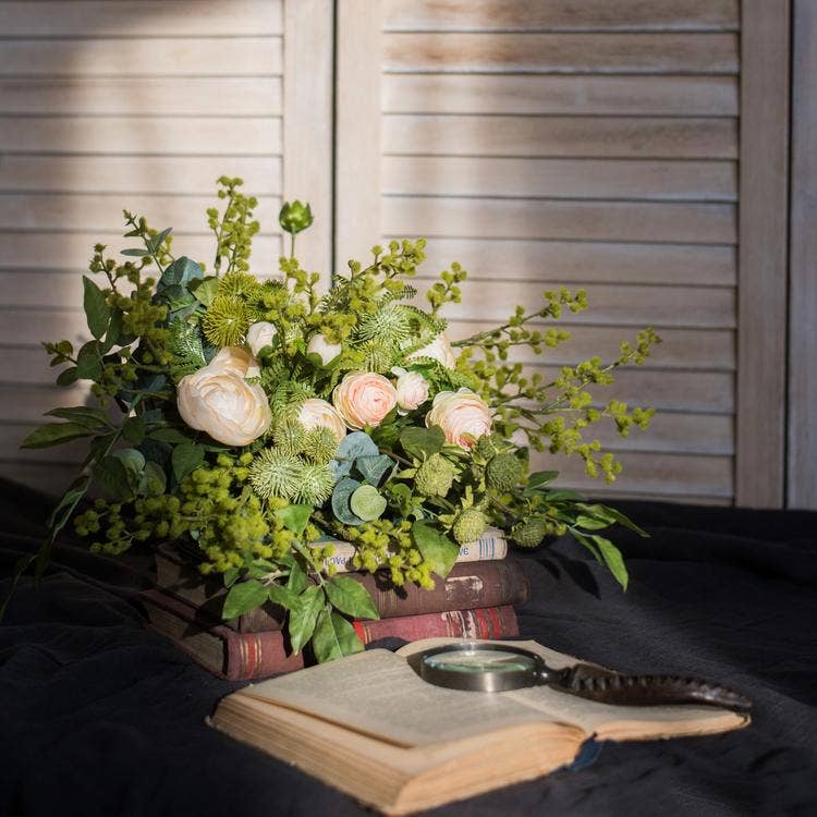 Rustic Reach - Wholesale Artificial Flowers - Artificial Flower Bouquet Greenery White Rose Bouquet 13" Ta4