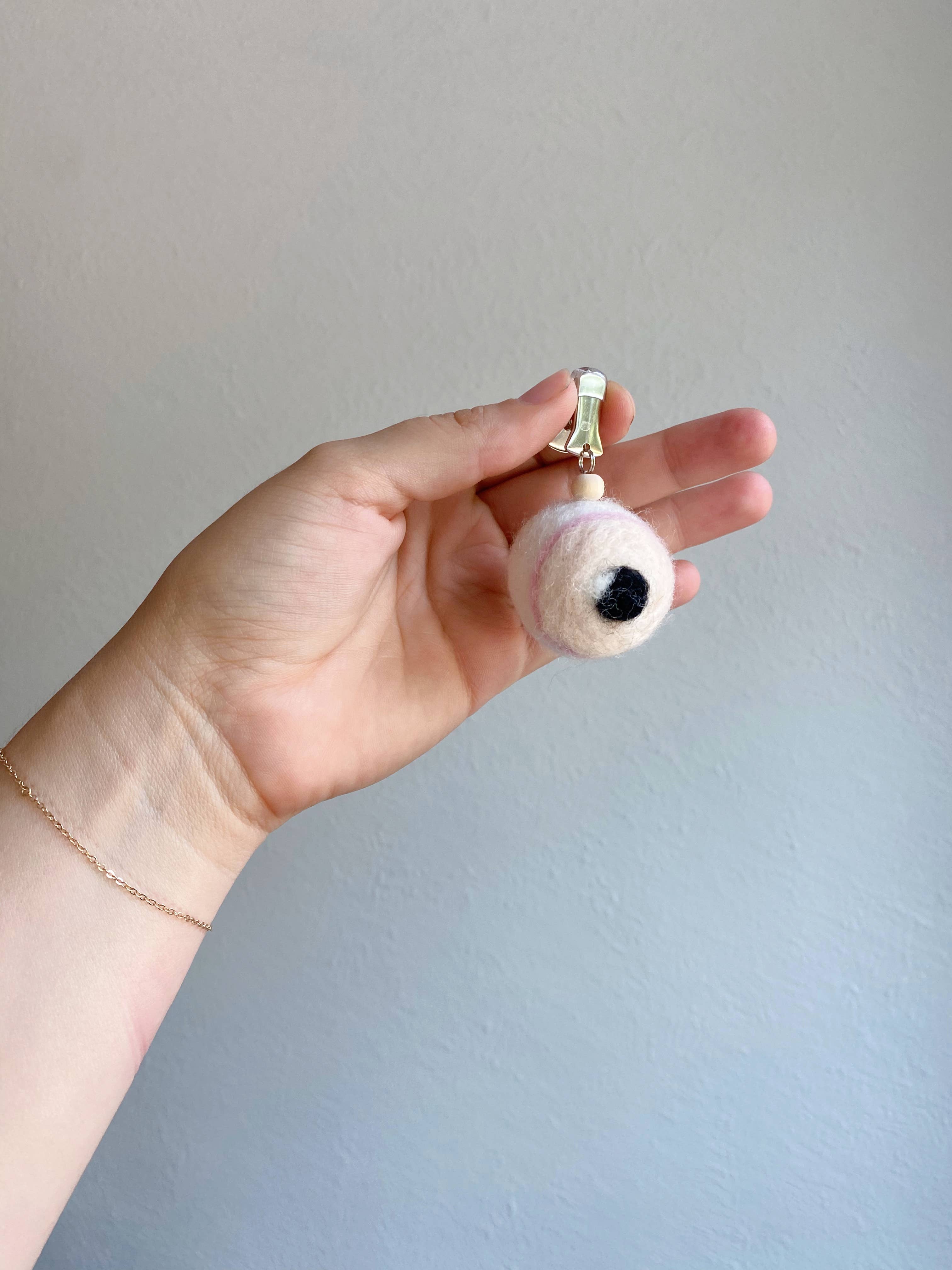 Lost Vly - Wholesale Car Freshener - Unisex - Felt Eyeball Reusable Oil Diffuser1