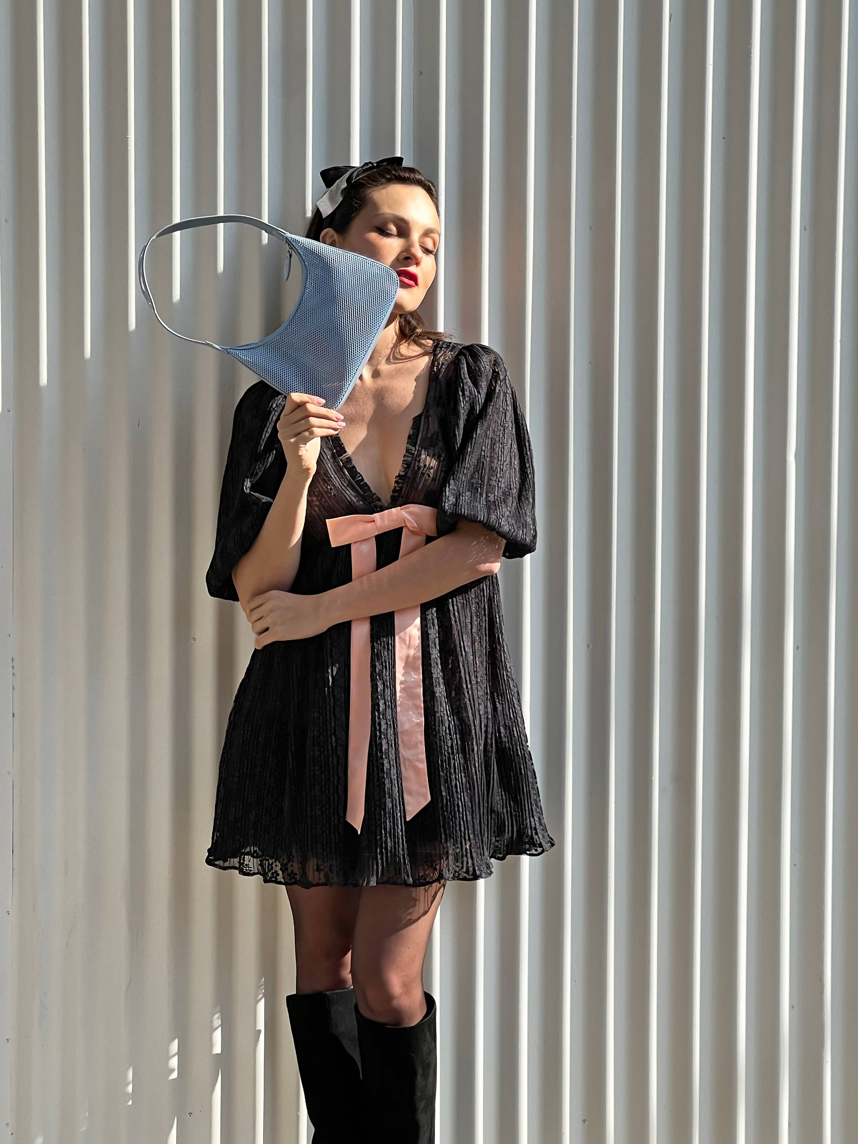 KAYLA+AVA – Großhandel Schultertasche – Damen – CAMILA MESH-SCHULTERTASCHE4