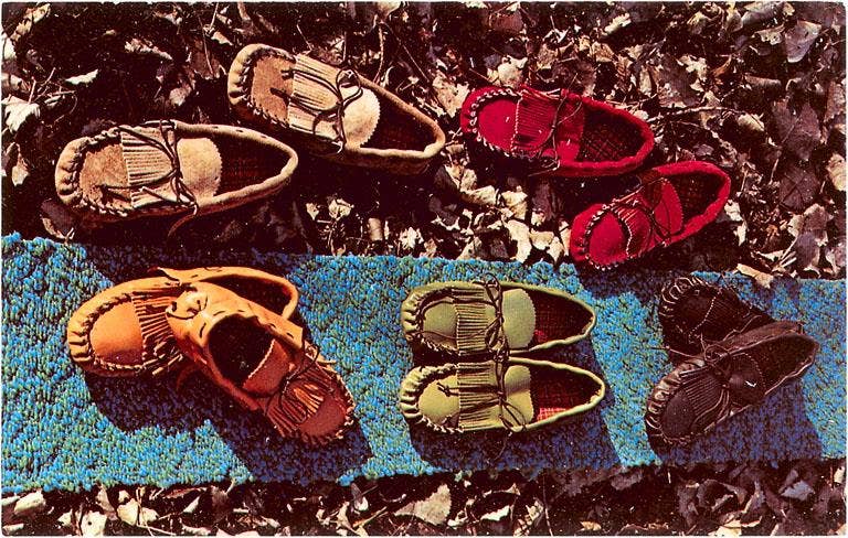 Found Image Press - Wholesale Magnet - Magnet SZ-36 Lots of Moccasins0
