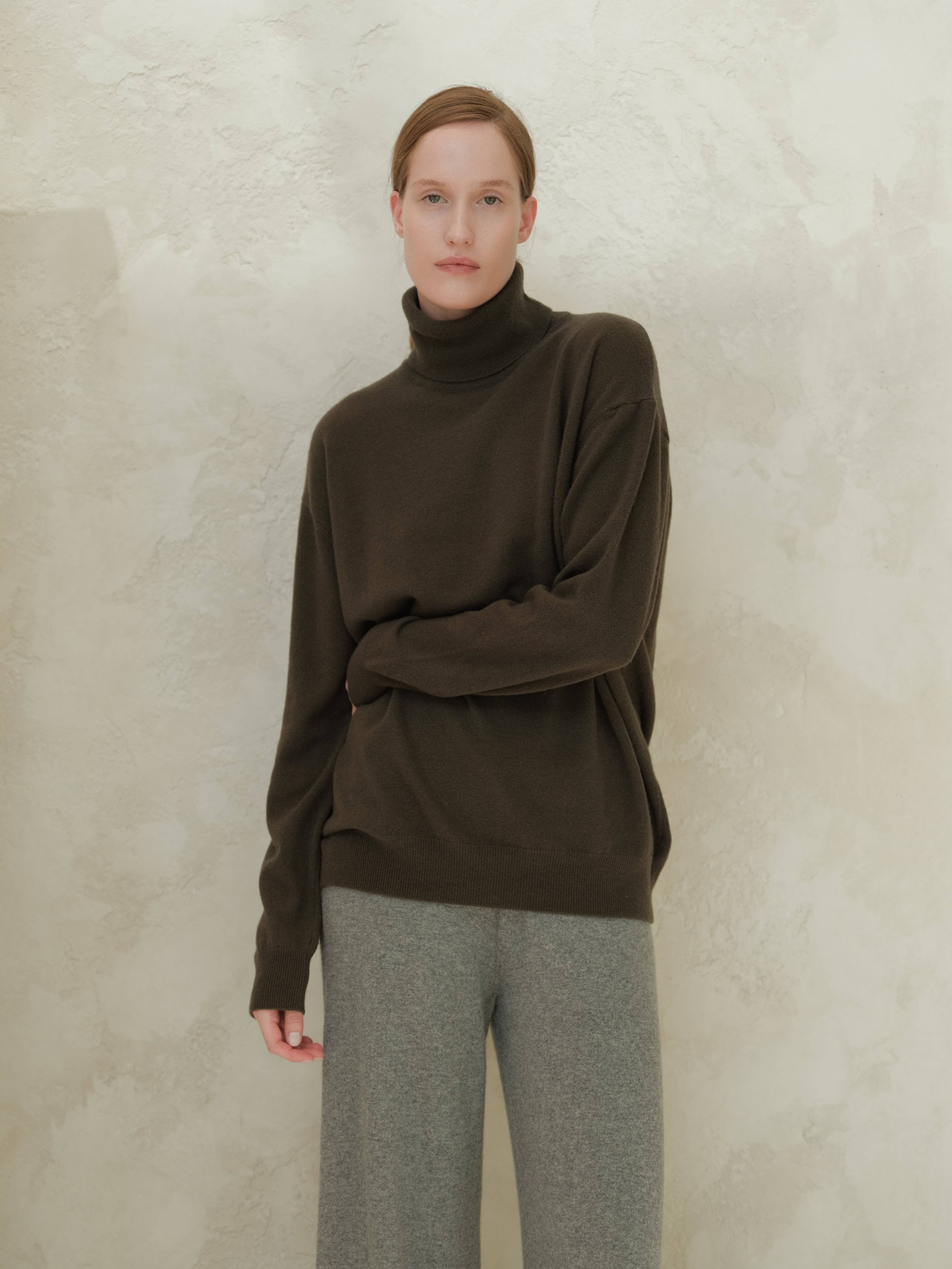 Lèmme - Wholesale Knit Sweater - Women's - Cashmere Mix Classic Turtleneck Sweater10