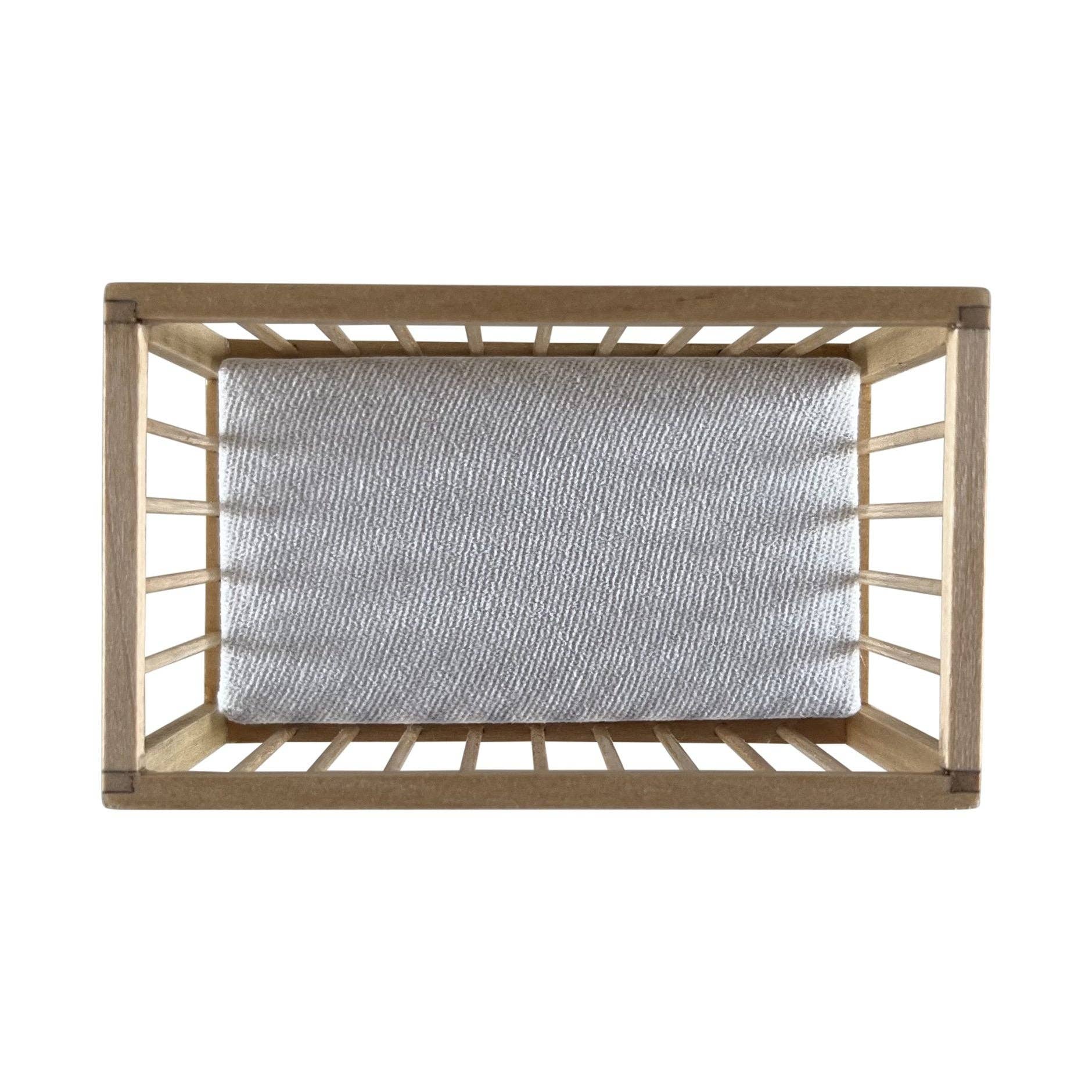 Macy Mae Dollhouse Designs – Boneca - Crianças por atacado – Berço com Colchão para Casa de Bonecas | Madeira Natural7