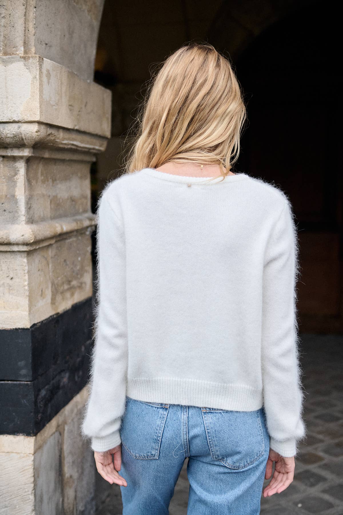 Nathael Paris – wholesale Kofta - Dam – Angorakofta med pärlemorknappar19