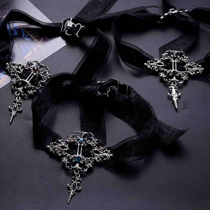 Tourtiwi - Wholesale Choker/Collar - Gothic Style Velvet Vintage Choker