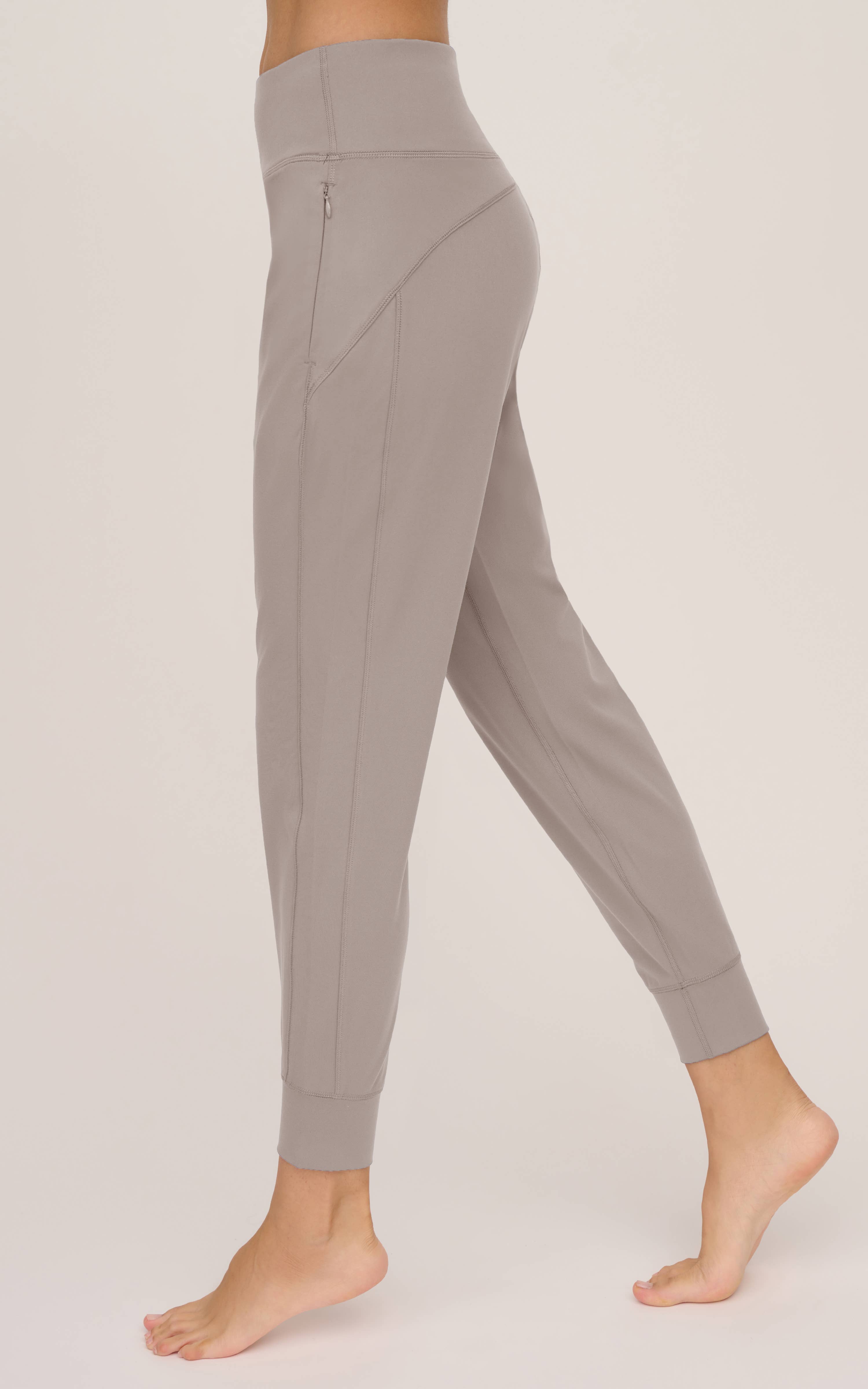 90 Degree by Reflex & Yogalicious - Vendita all'ingrosso Pantaloni sportivi/da jogging - Donna - Pennello da donna Inside Relaxed Fit Jogger per tutti i giorni10