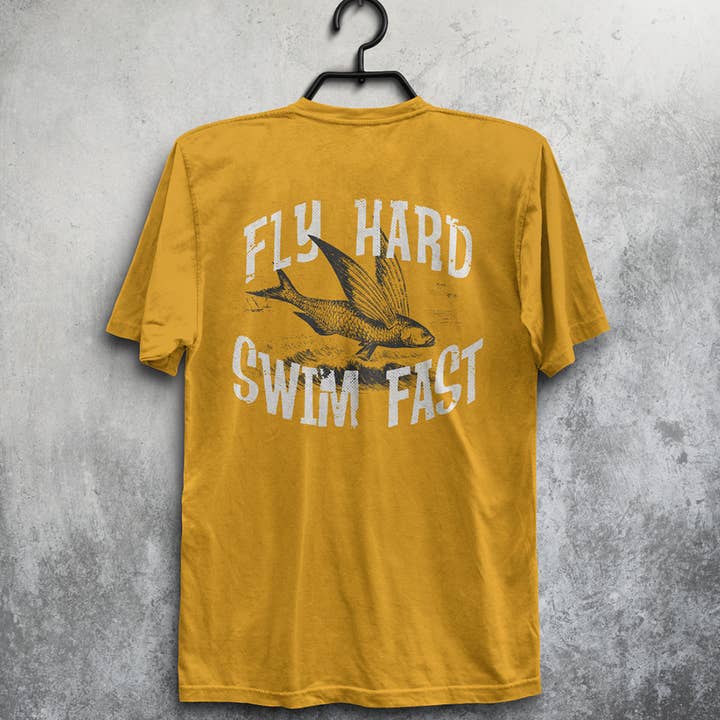 T-shirt Hoy Fly Hard - Moutarde pour la vente par Hoy surf Ltd