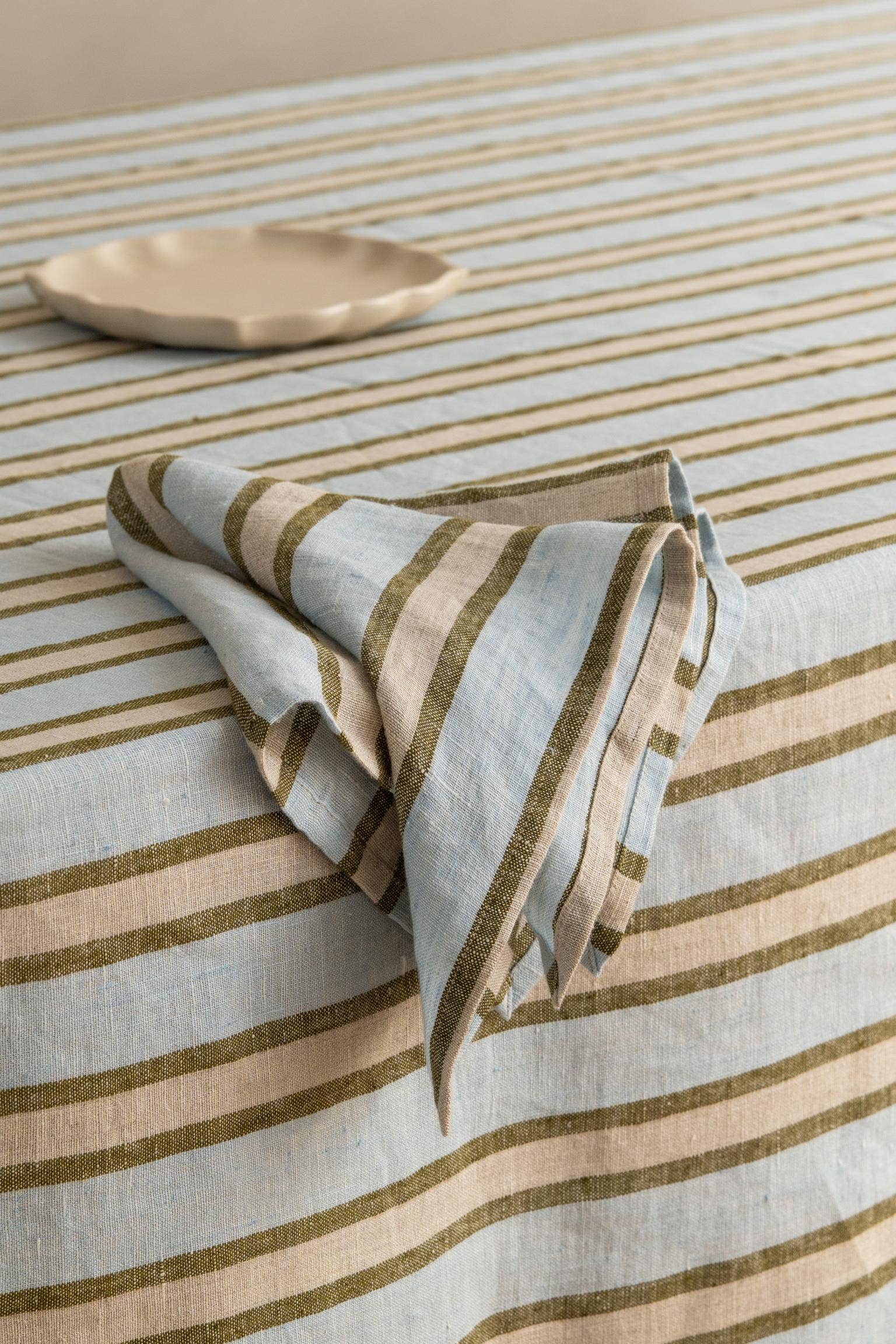 Live Linen - Vendita all'ingrosso Tovaglioli da tavola in stoffa - Tovagliolo di Lino Sylph – Strisce Tinte in Filo Fatto a Mano1