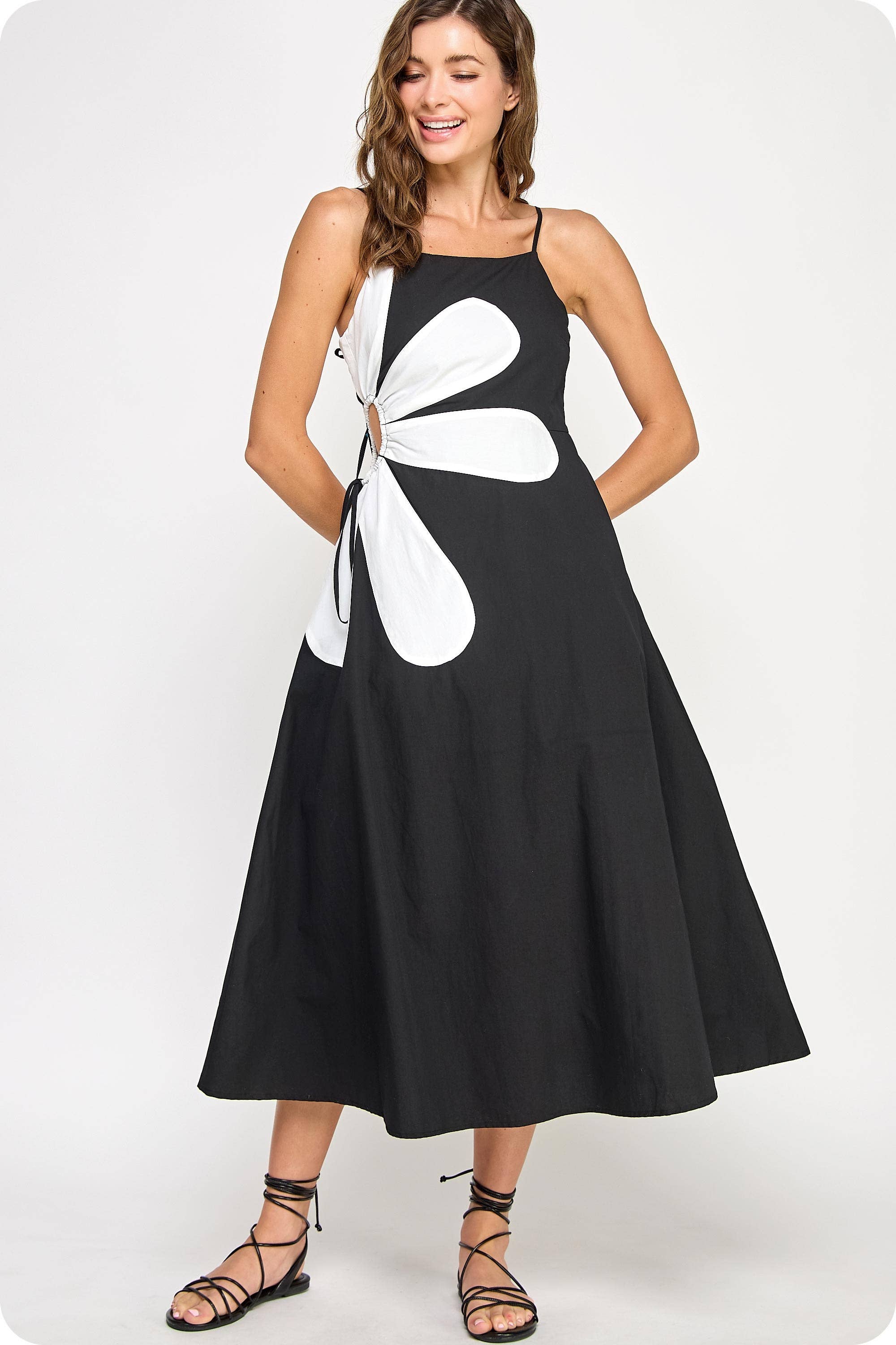 Strut & Bolt - Wholesale Dress - Women's - Sleeveless Side Cut-Out Flower Detail Midi Dress4