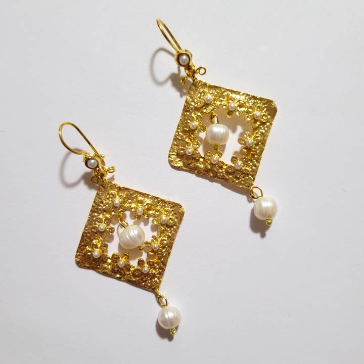 Freshwater Pearl Rhombus Earrings for wholesale by Eclectic Woodchuck