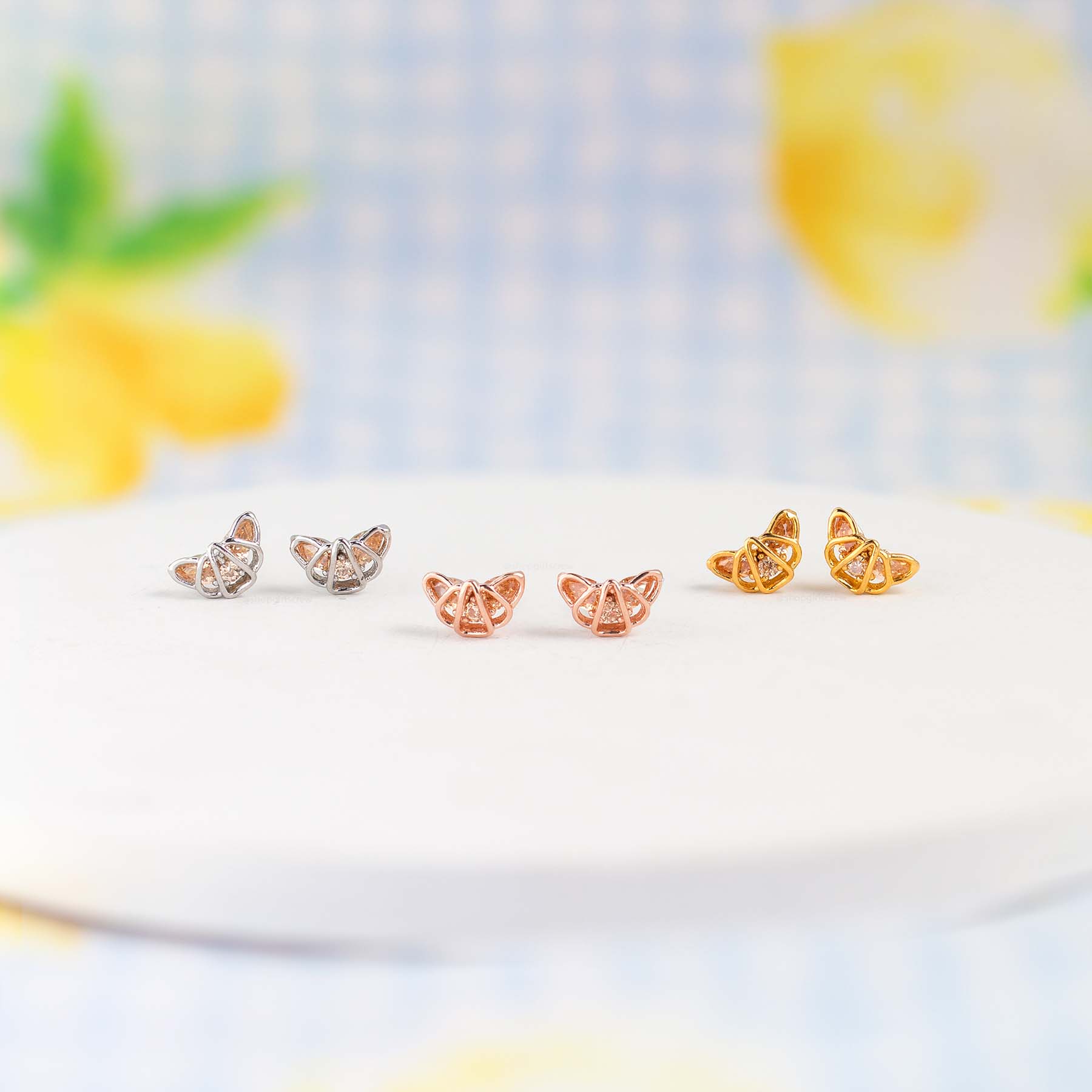 Girls Crew – Engroshandel Ørestikkere – Croissant Ørestikker5