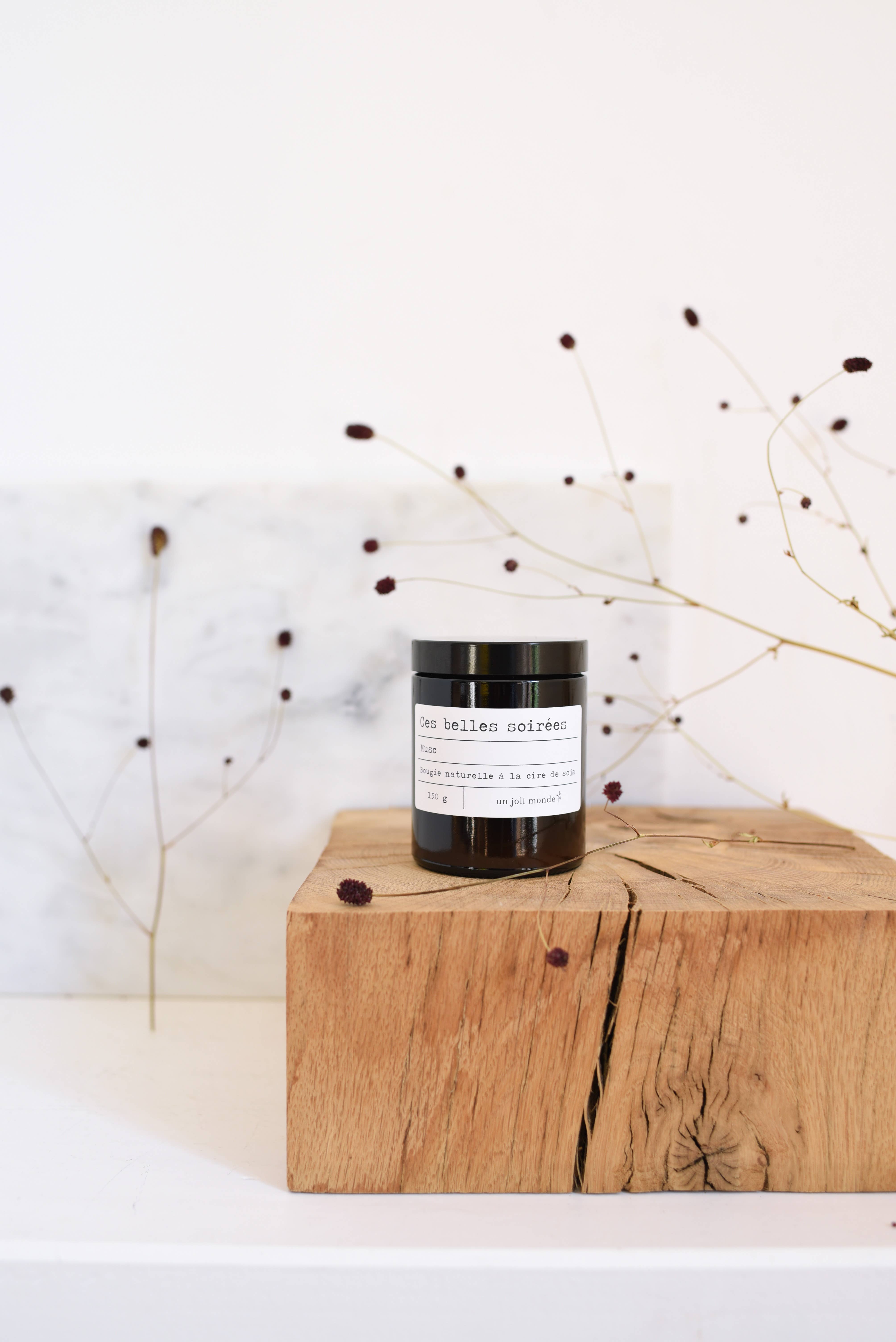 Un joli monde - Wholesale Jar/Filled Candle - 150 g candles to customize0